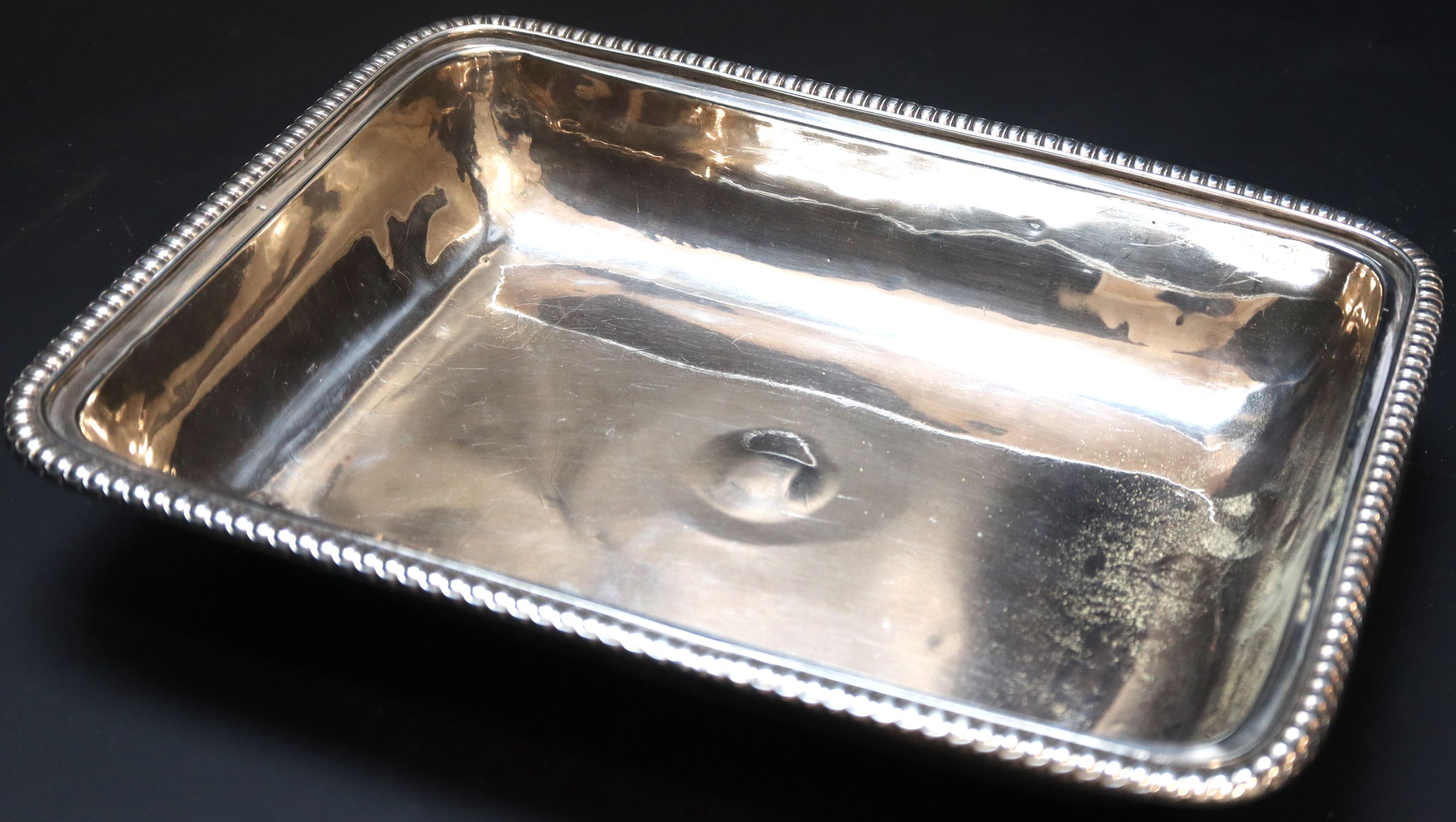 A George III silver entree dish cover, 27.9cm, 26oz.